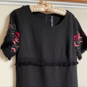 Design Lab embroidered mini dress Size M